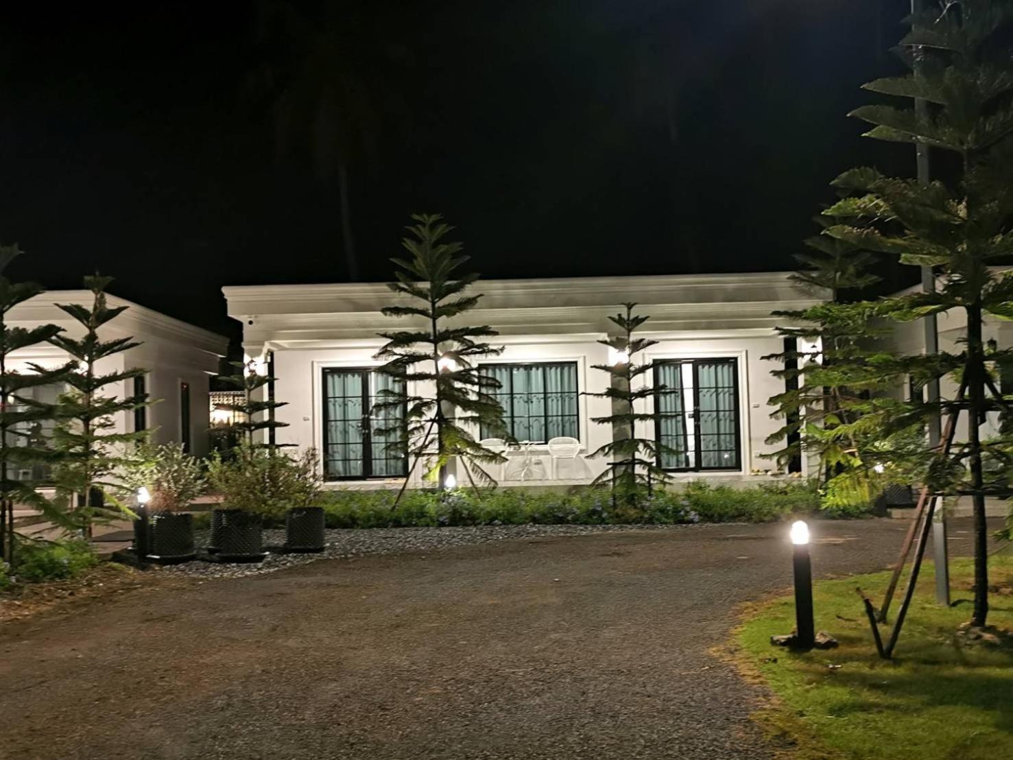 Villa Tarn Krabi town